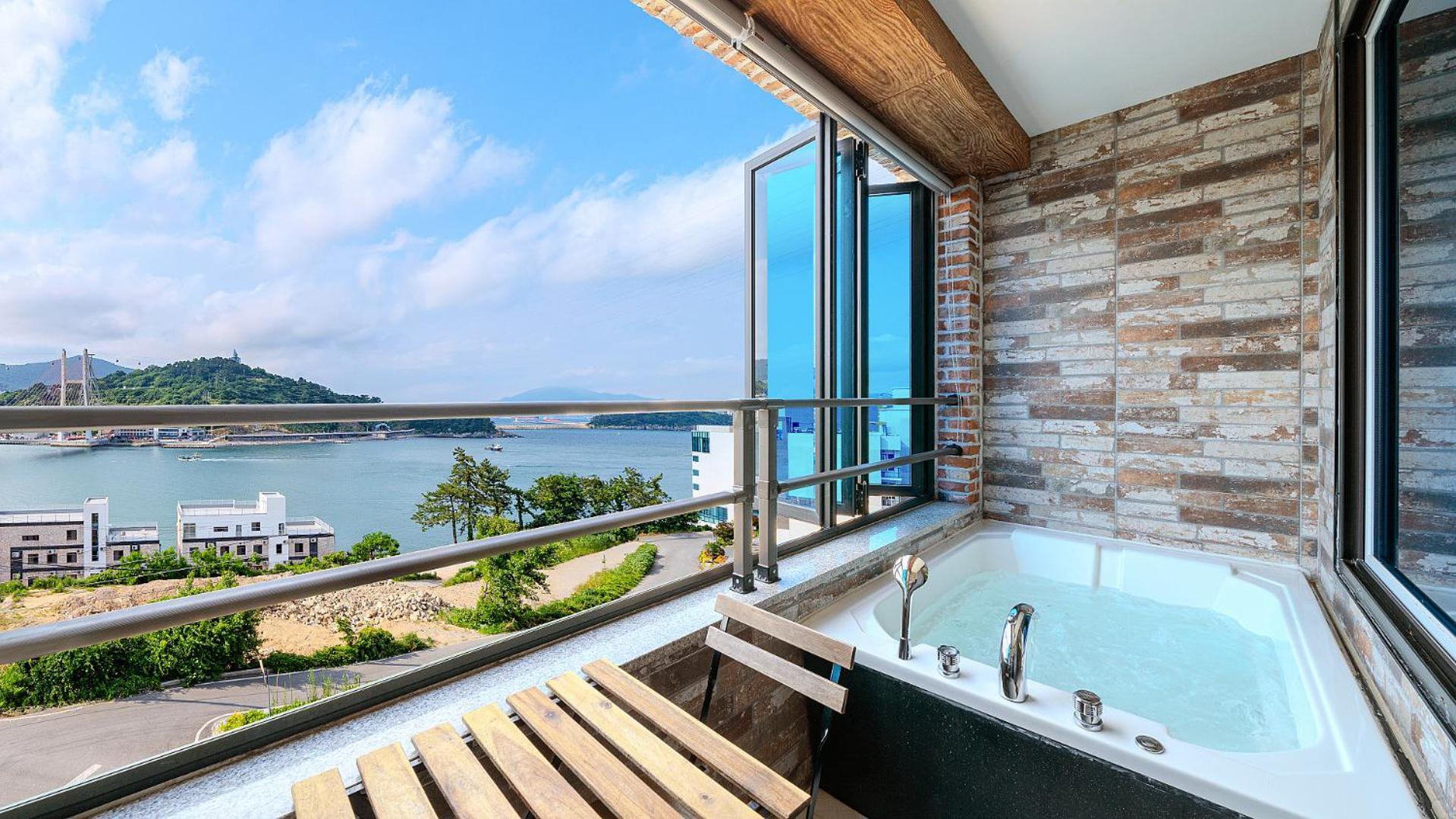 Yeosu View Foret Pension 外观 照片